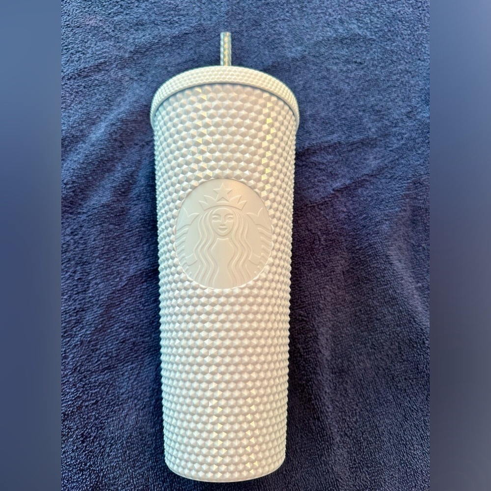 ⭐️Starbucks ⭐️ 24 oz White Tumbler NWT